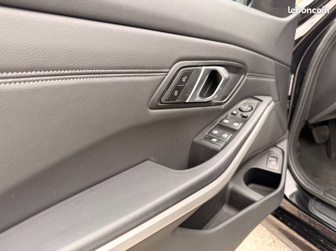 BMW SERIE 3 TOURING G21 320d xDrive 190 ch BVA8 Business Design (image 19)