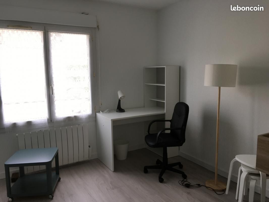 Studio 1 pièce 19 m² - Poitiers 86000 (image principale 2)