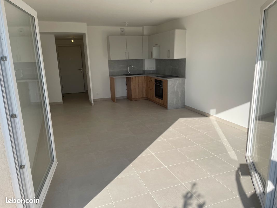 Appartement 3 pièces 65 m² · à Cogolin · 65 m² · 1 110 €