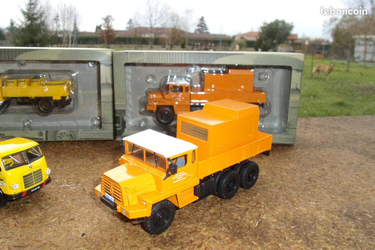 Miniature BERLIET multibenne 4x2 MARREL gris et jaune - Édition ATLAS