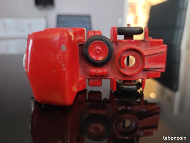 Dinky toys Tracteur panhard (Neu und originalverpackt) in Lausanne für