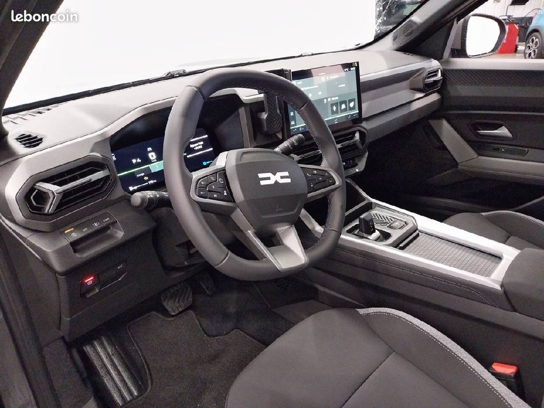 DACIA Bigster Hybrid 155 Journey (image 15)
