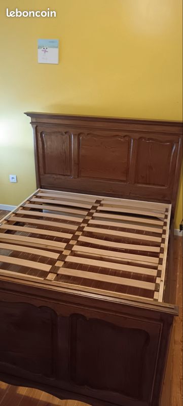 Vend ancien lit double en bois massif 140 x 190 (image 2)