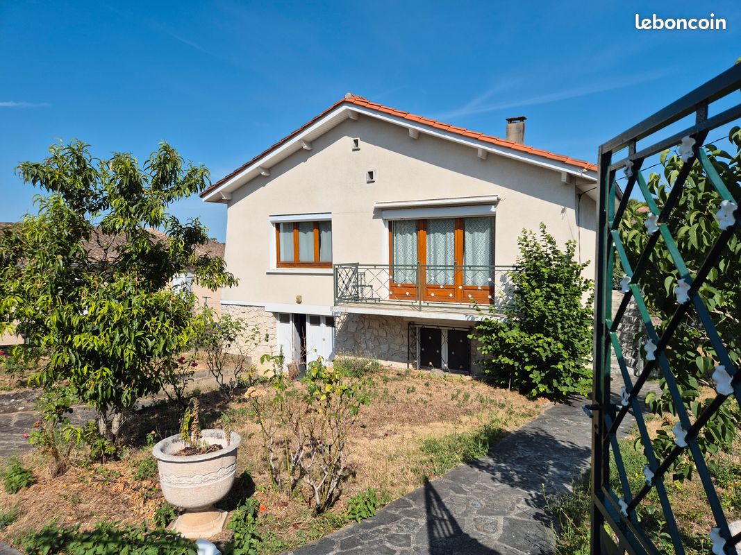 Maison 4 pièces 85 m² · à Soyaux · 85 m² · 860 €/mois