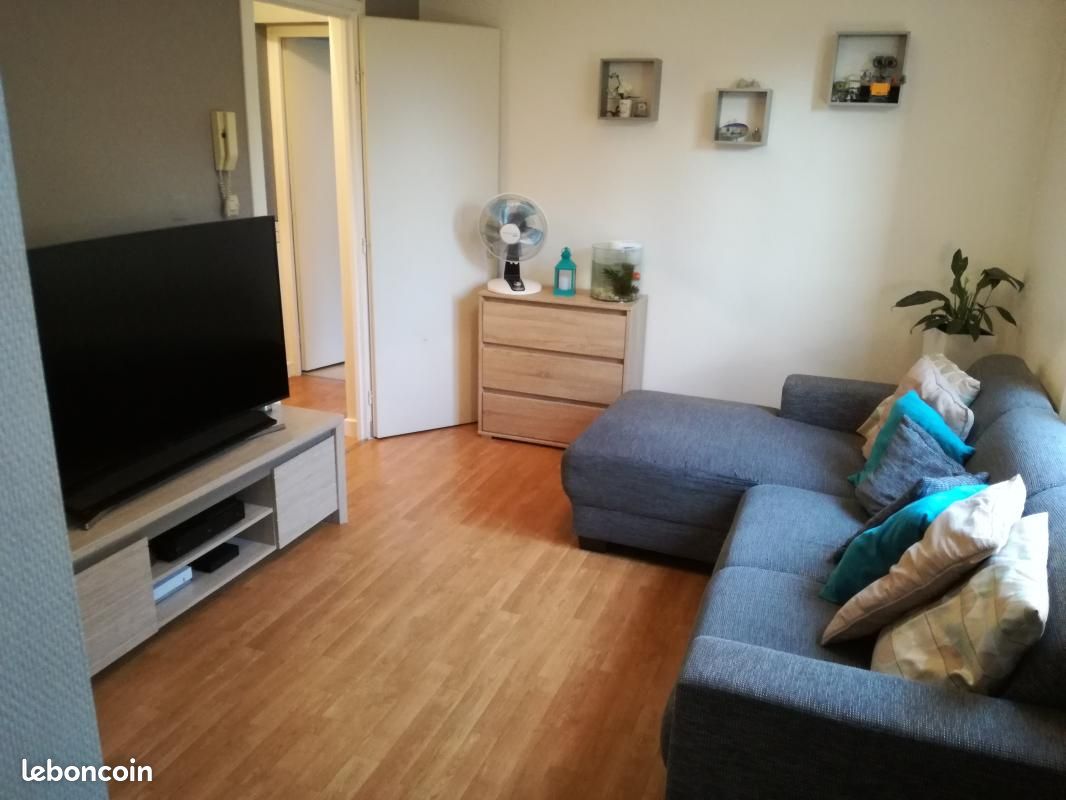 Appartement 2 pièces 49 m² · à Saint-Amand-les-Eaux · 49 m² · 485 €
