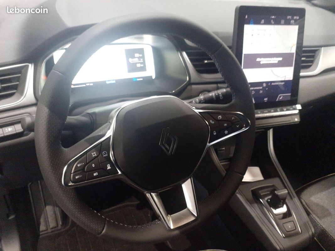 RENAULT Captur E-Tech full hybrid 160 ch Techno (image 15)