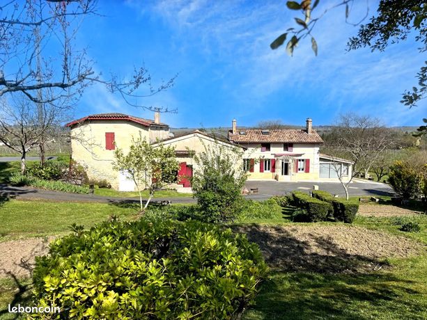 Propriété 8 pièces 160 m²