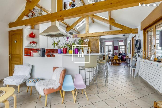 Maison 5 pièces 151 m²