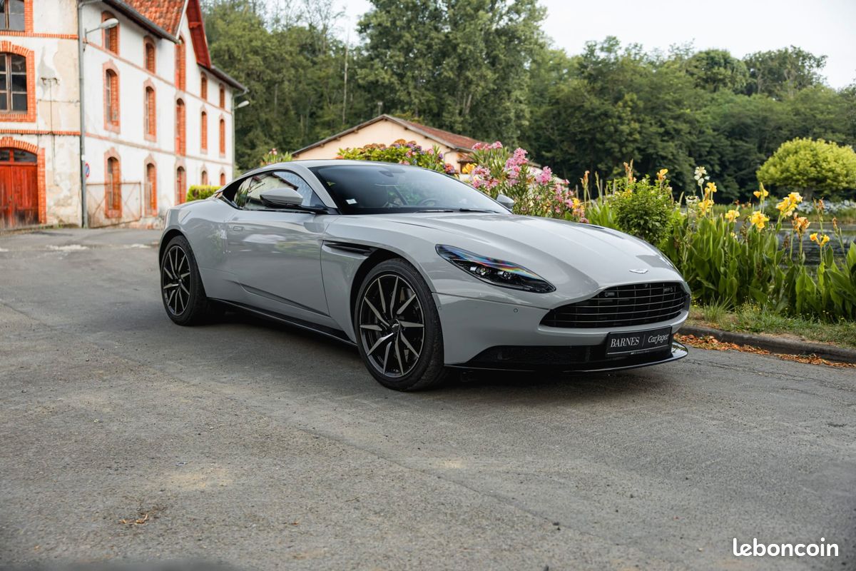 Aston Martin DB11 V8 4.0 Coupé - Suivi Aston Martin - Révisée - PPF Complet - Garantie 6 mois (image 1)