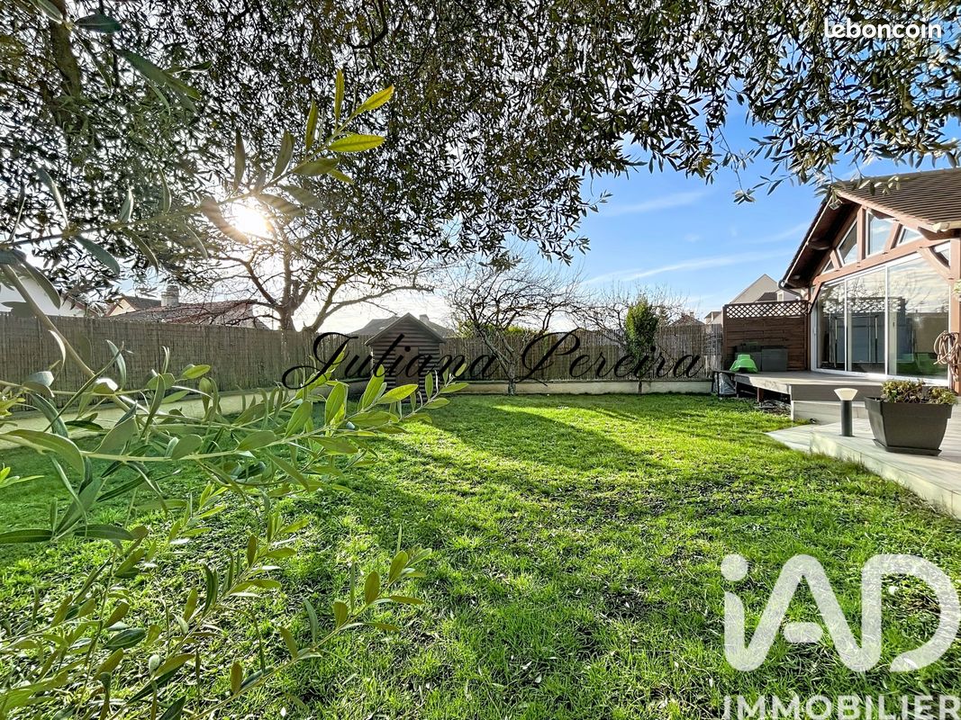 Maison 7 pièces 180 m² · à Issou · 180 m² · 494 000 €
