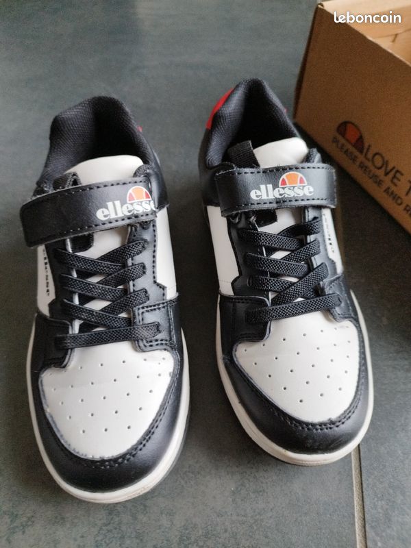 Chaussure Ellesse enfant Chaussures