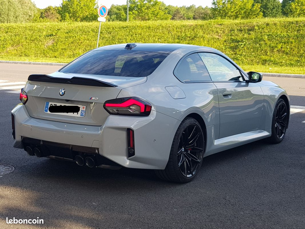 M2 G87 GARANTIE 24 mois BMW incluse neuve 6900 km - Carbone intérieur extérieur, Harman Kardon, Affichage tête haute, Sièges cuir électrique chauffant, Régulateur vitesse adaptatif, Chargeur induction (image 3)
