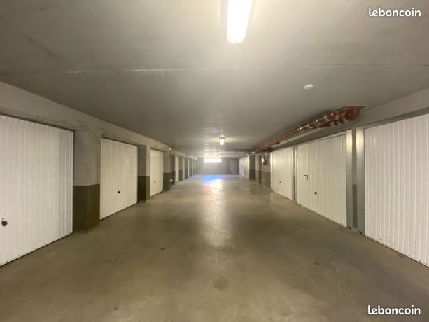 Garage à louer