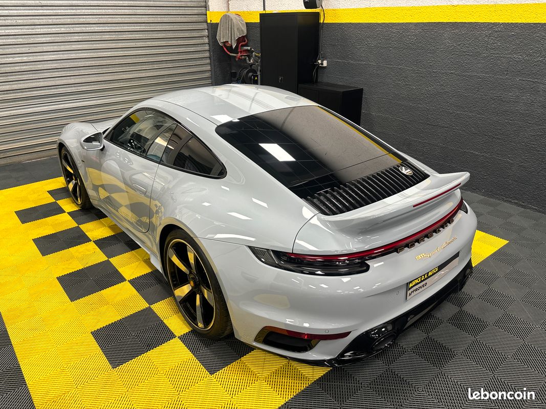 Porsche 911 992 turbo 550 cv Sport Classic 1042/1250 exemplaire toute options voiture neuve pas immatriculée origine France tva récupérables (image 2)