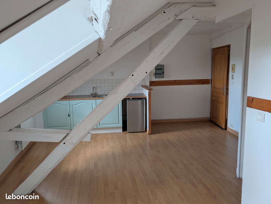 Appartement 1 pièce 25 m² · à Laon · 25 m² · 420 €