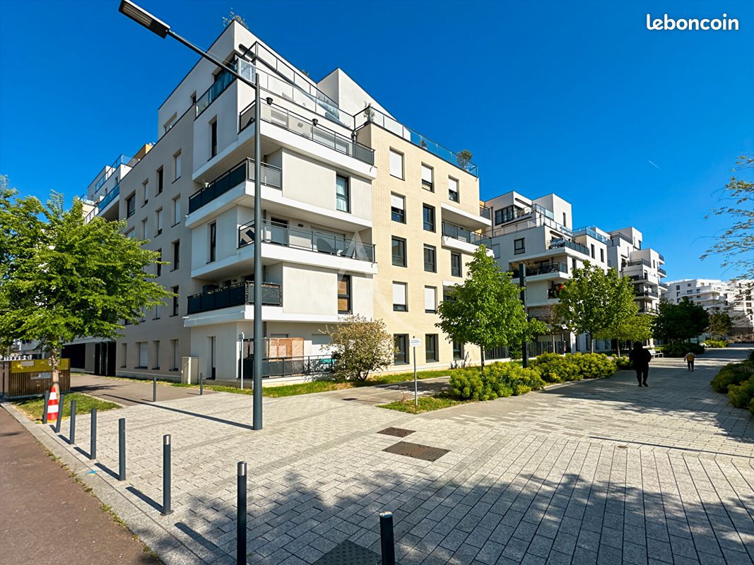 Appartement 3 pièces 63 m² · à Poissy · 63 m² · 275 000 €