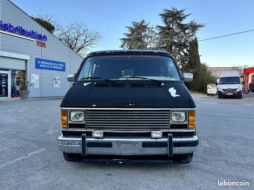 Dodge RAM VAN 250 (image 2)