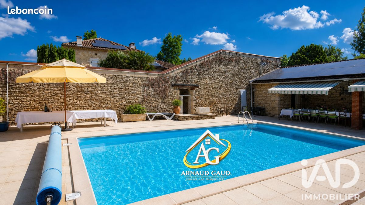 Maison 8 pièces 224 m² · à Septfonds · 224 m² · 389 000 €