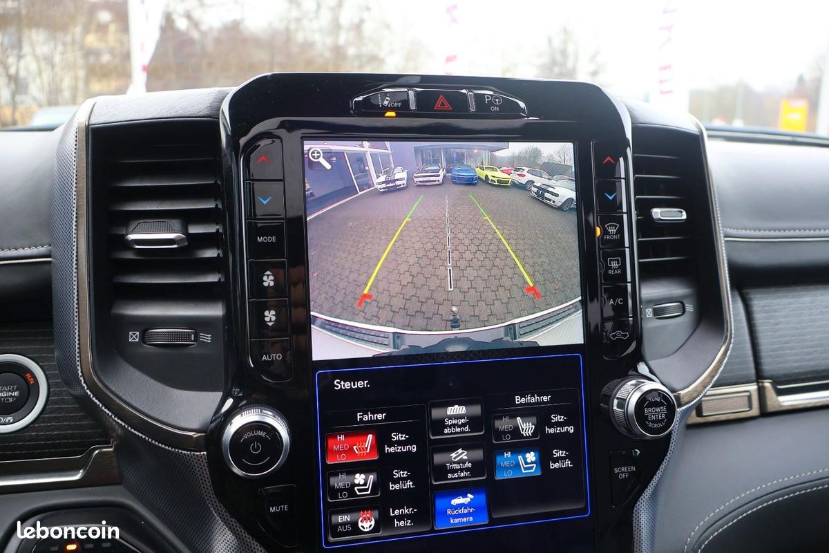 Dodge RAM 1500 Limited 5.7 V8 HEMI 401 ch 4x4 – Harman Kardon – GPL – Toit pano (image 13)