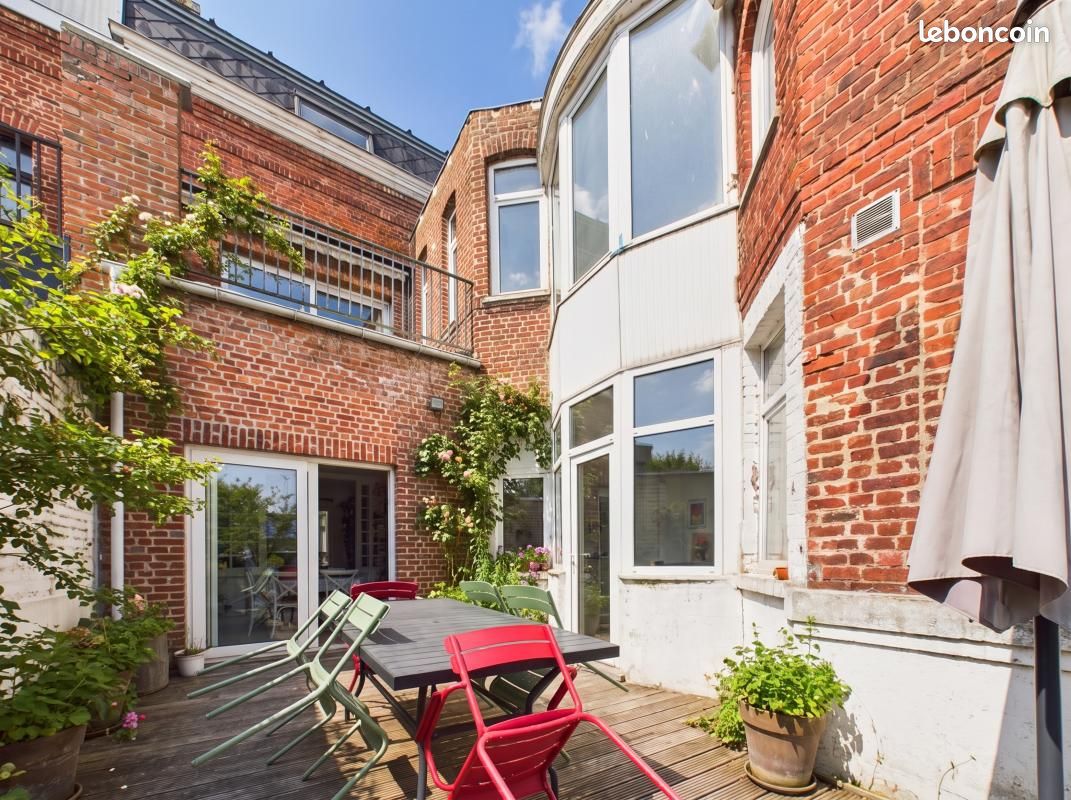 Maison 9 pièces 240 m² (image 5)