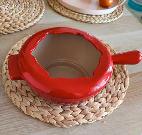 Le Creuset appareil à fondue avec poignées en fonte, 2L, rouge cerise