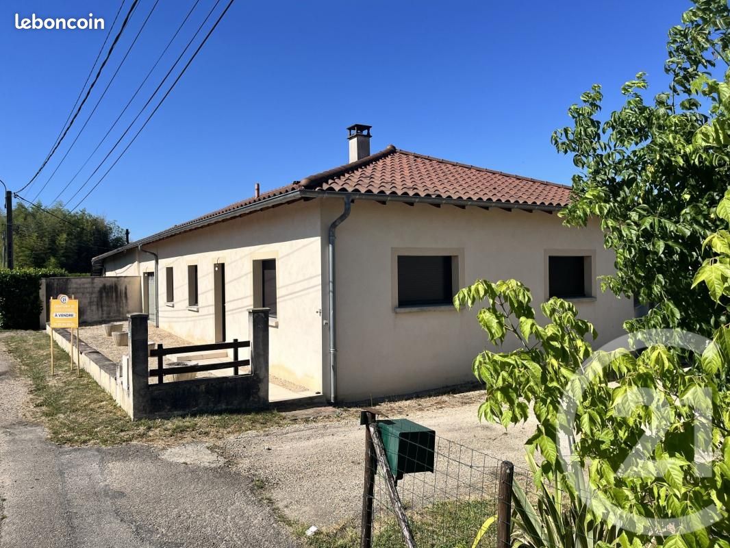 Maison 3 pièces 117 m² · à Attignat · 117 m² · 220 000 €