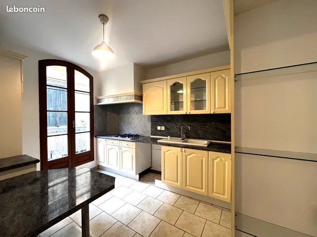 Appartement 2 pièces 49 m² · à Arles · 49 m² · 655 €