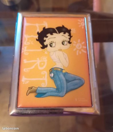 betty boop cigarette case and lighter No Smoking 100's Size with built in Wallet tui cigarettes Betty Boop