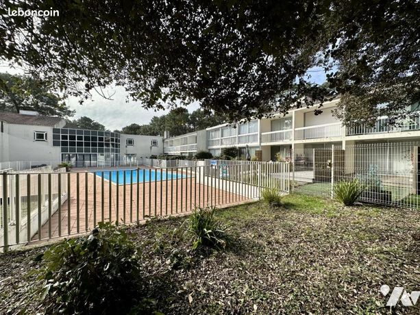 Studio 1 pièce 25 m²