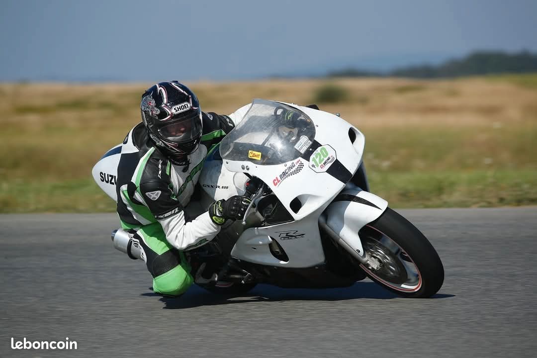 Suzuki gsxr 600 (image 3)