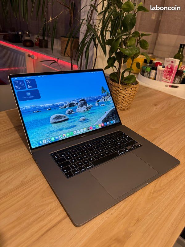 Macbook Pro 16" - INTEL i9 8 coeurs - 16Go Ram - 1to (image 1)
