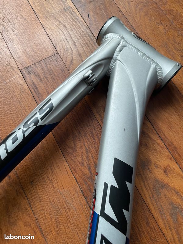 Tige de selle Uno diam. 25mm, longueur 350mm VTT/VTC - Maxi pièces vélo