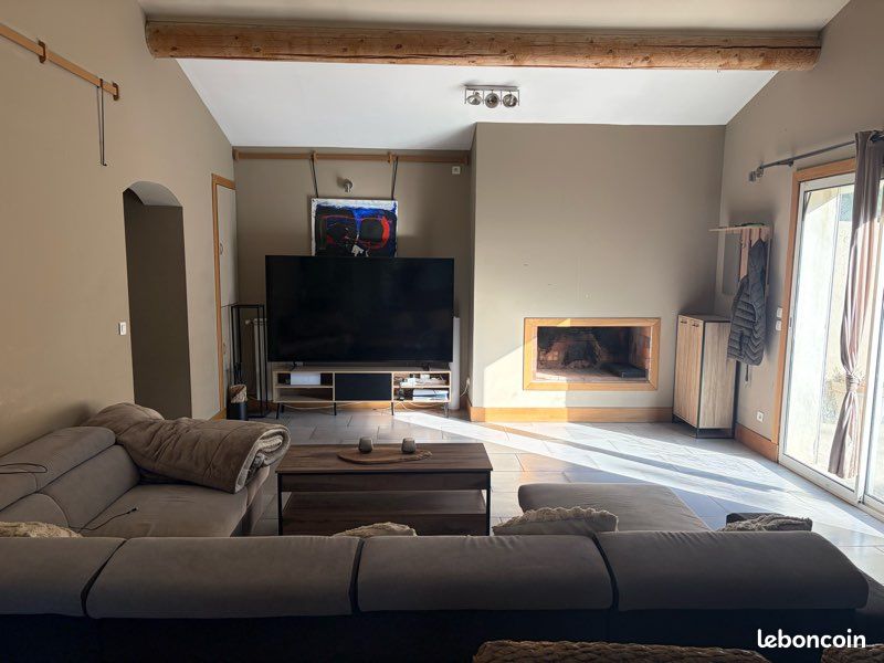 Maison 3 pièces 100 m² · à Arles · 100 m² · 1 450 €/mois