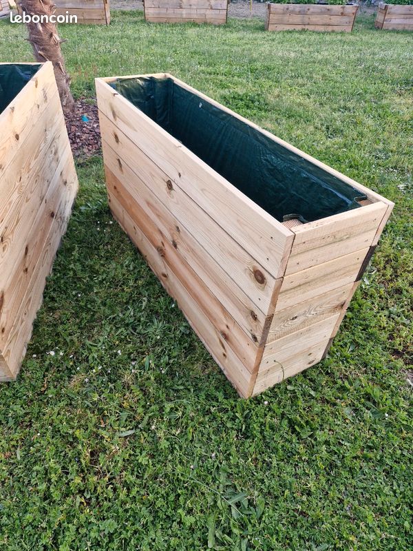 Jardinières en bois (image 2)