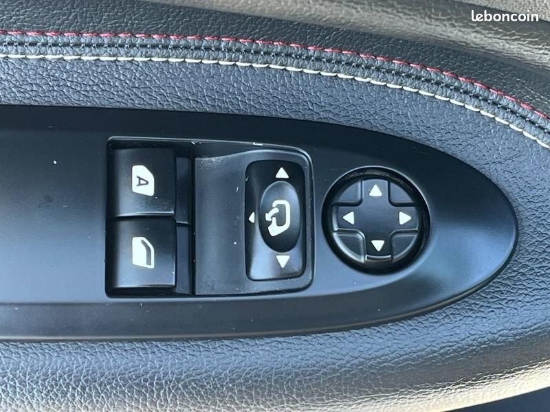 Ds DS 3 Essence 110 Perfo Line GPS Radar Recul CarPlay Clim Auto Régulateur (image 25)