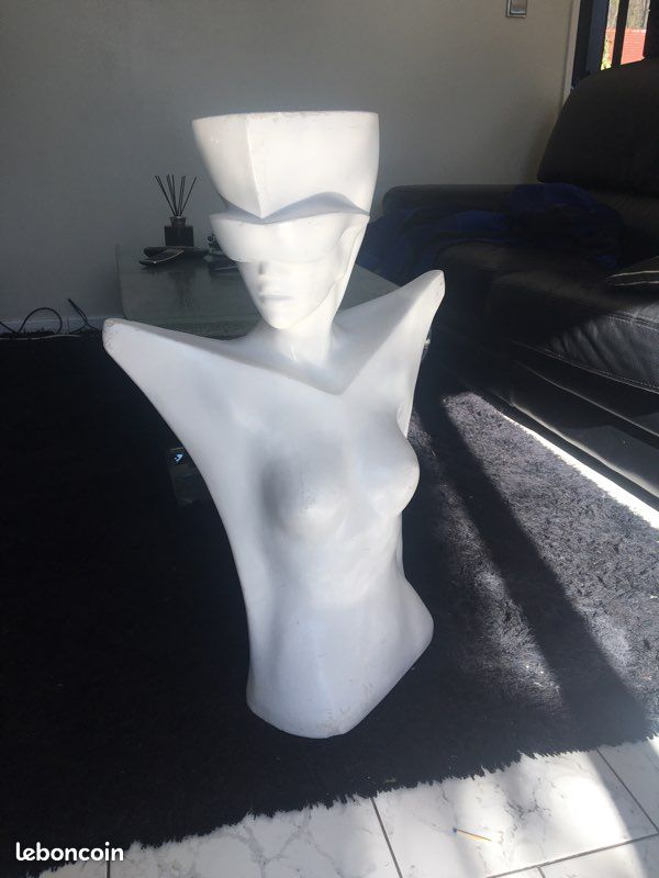 Buste artiste (image 1)