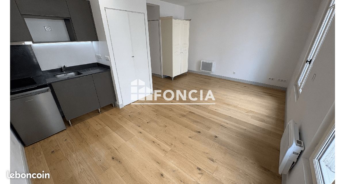 Appartement 1 pièce 28 m² · à Garches · 28 m² · 871 €/mois
