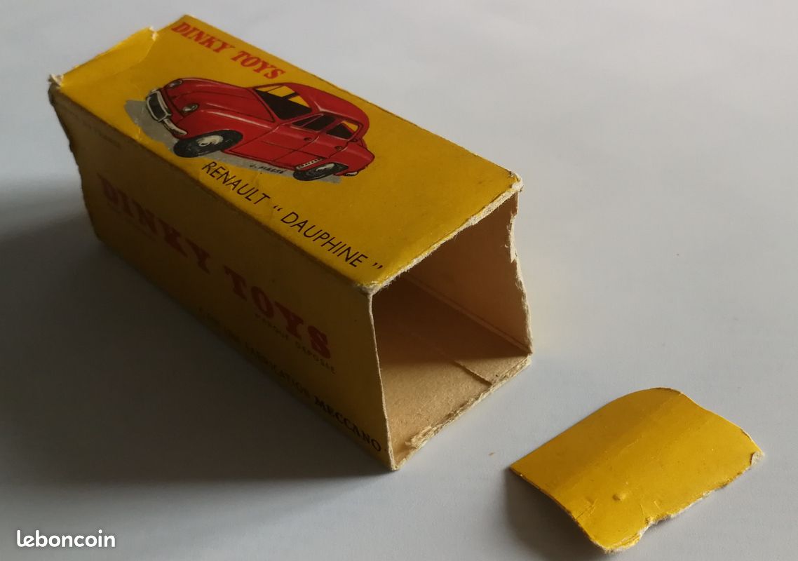 Boîte Reproduction Dinky Toys N°24 E - Renault Dauphine Pour Collectionneurs 788622