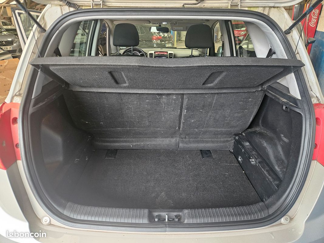 Kia venga 1.4 crdi 90 ch active (image 4)