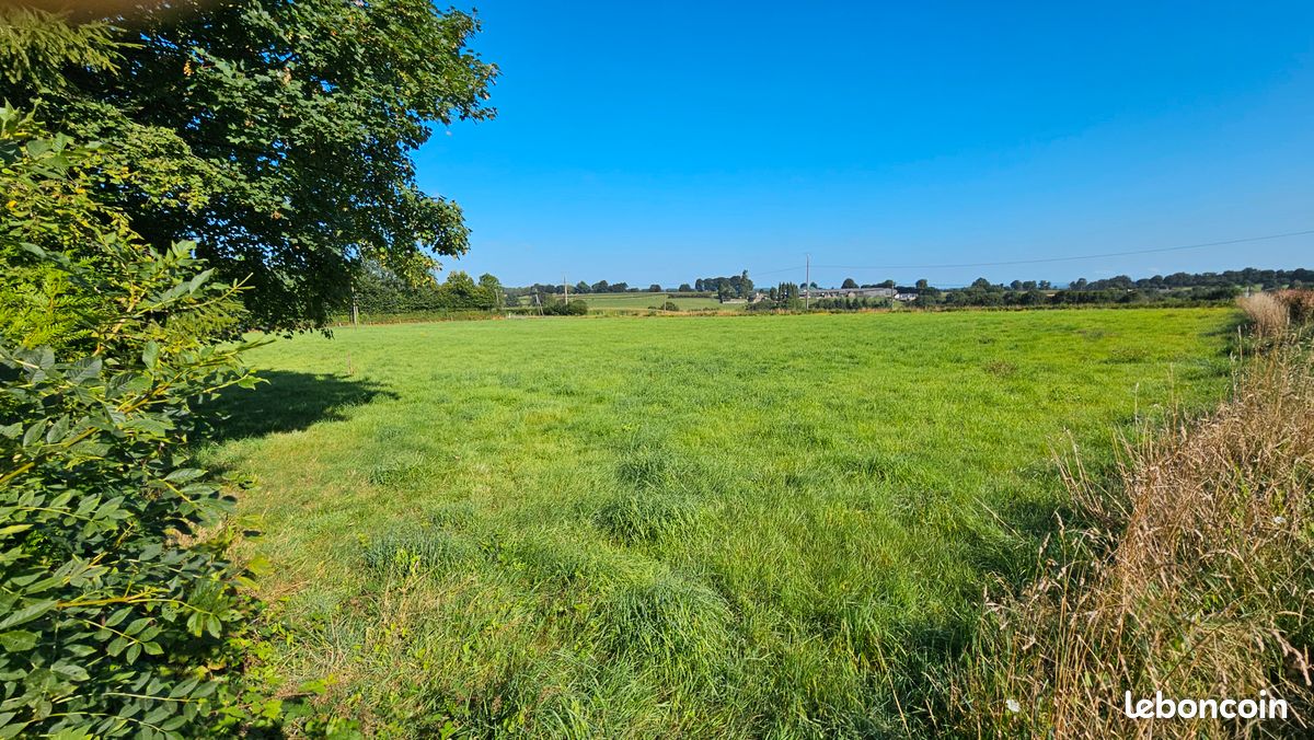 Terrain à bâtir - 2132m² · à Tinchebray-Bocage · 31 000 €