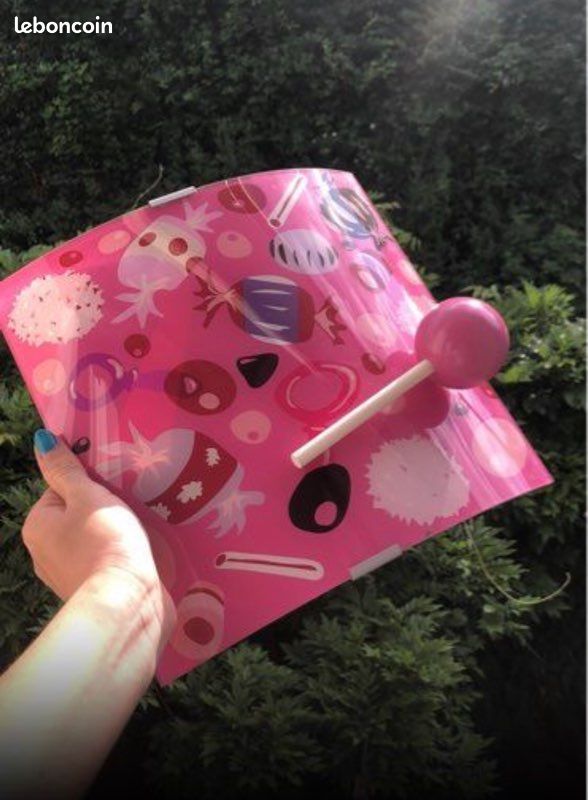Lampe bombe enfant chambre (image 1)