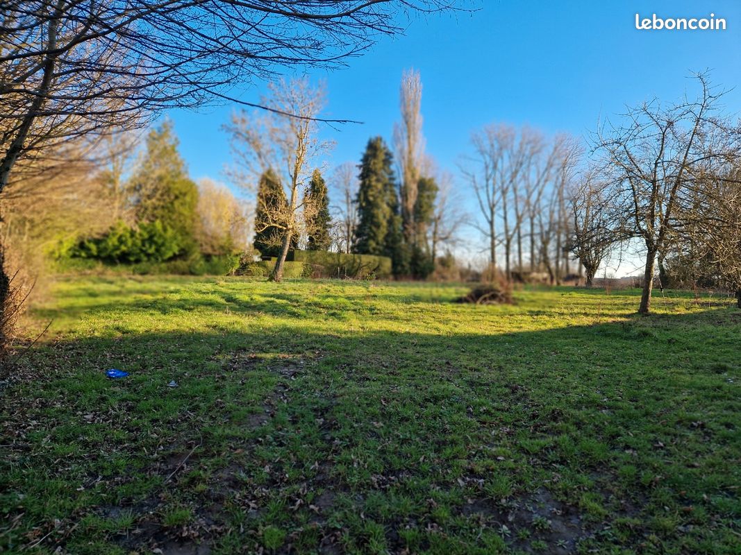 Terrain à batir · à Beauquesne · 64 500 €