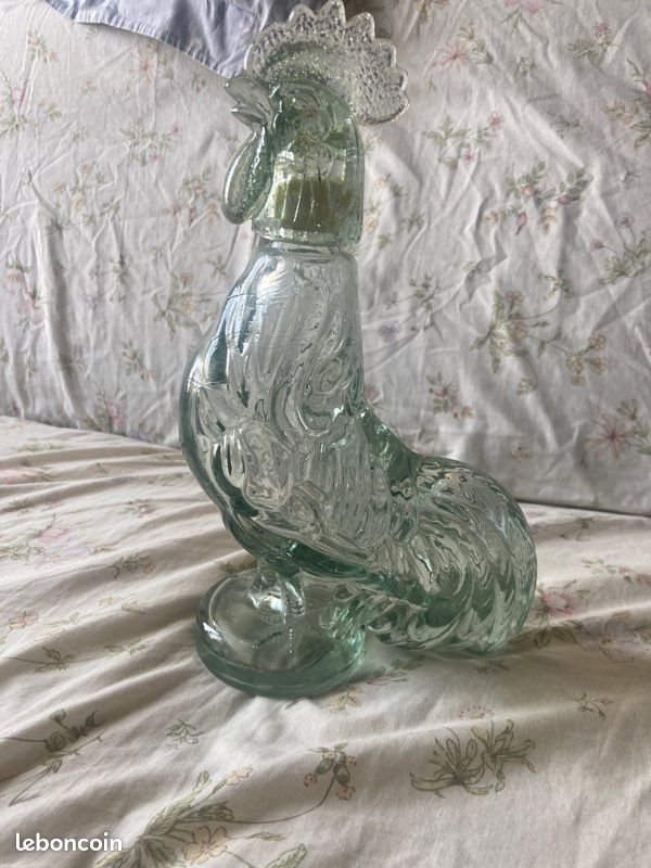 Bouteille en forme de coque (image 2)