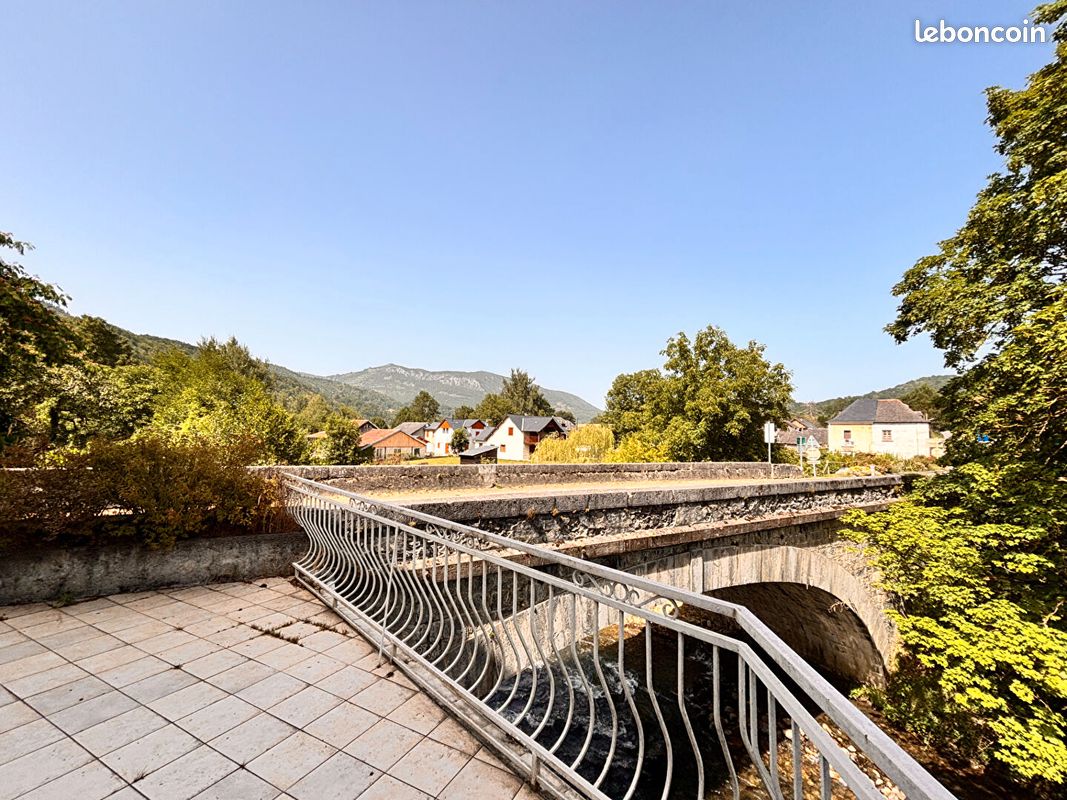 Immeuble 13 pièces 360 m² · à Saint-Girons · 360 m² · 270 300 €