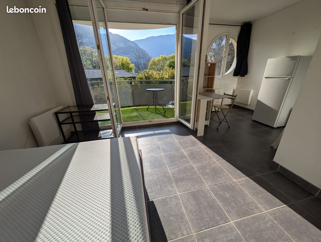 Appartement 1 pièce 25 m² · à Sassenage · 25 m² · 530 €