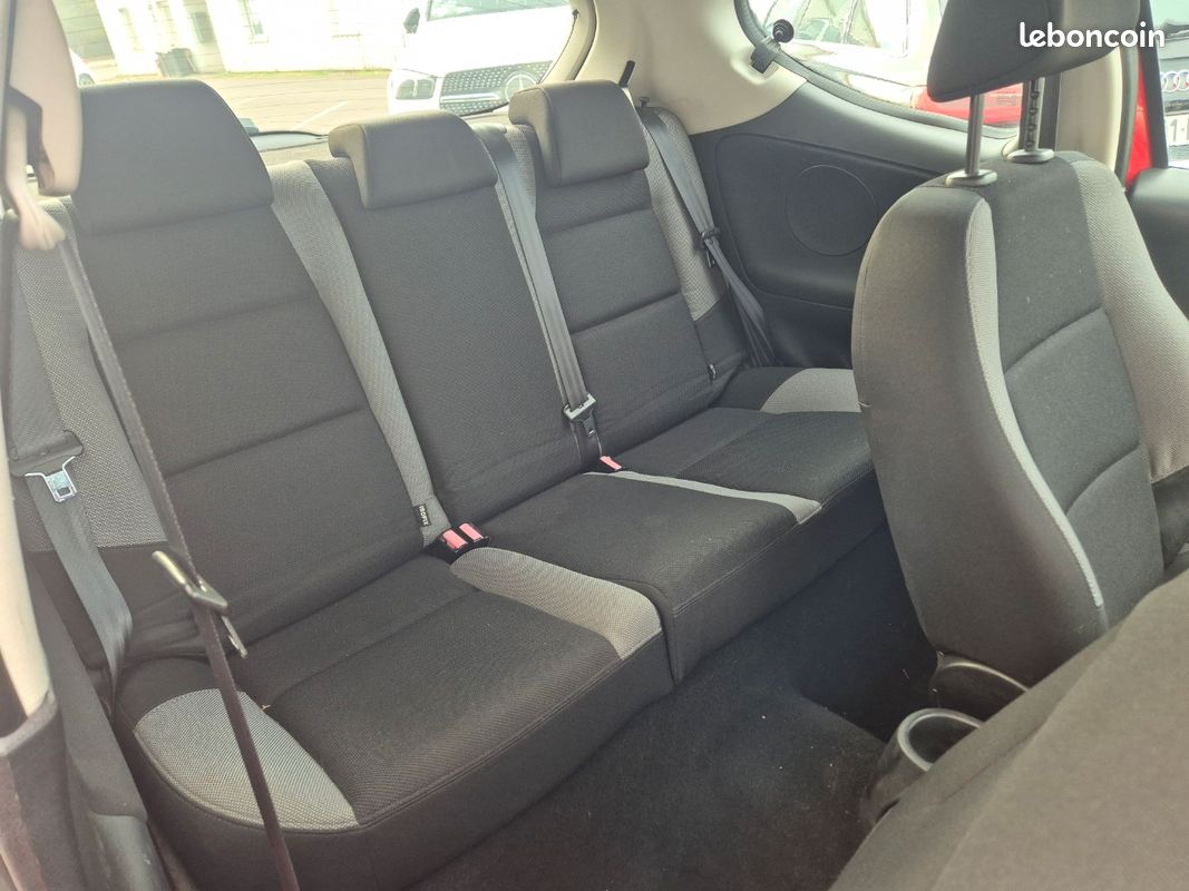 Peugeot 207 1.4 75 cv Urban Move (image 5)