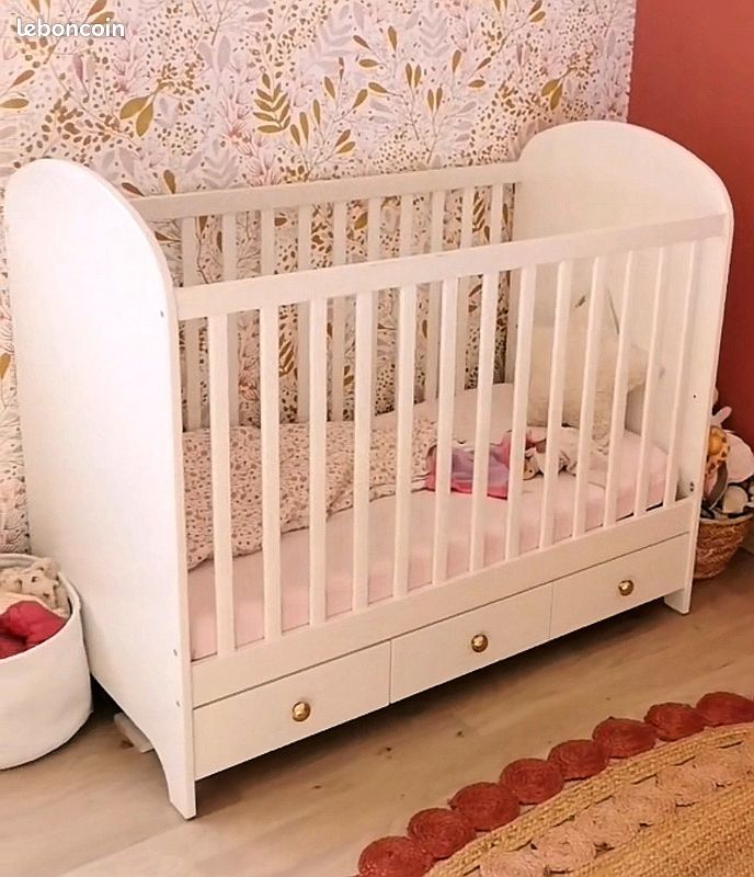 Lit bébé (image 1)