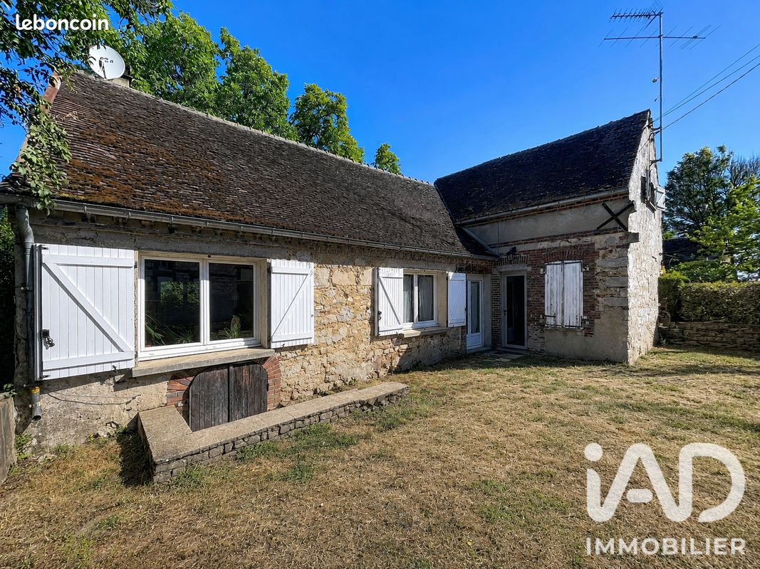 Maison 5 pièces 118 m² · à Lailly · 118 m² · 139 500 €