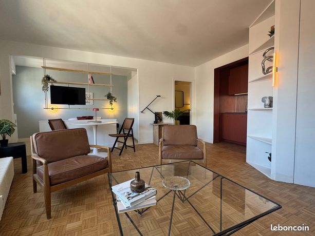 Appt de 37 m² — dernier étage lumineux, rénové — Quai du Wault — 3