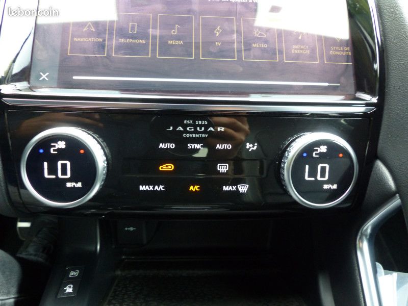 Jaguar E-PACE P300E PHEV R-DYNAMIC HSE BVA AWD (image 25)